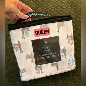Queen Size Lama Bed Sheet Set Cynthia Rowley